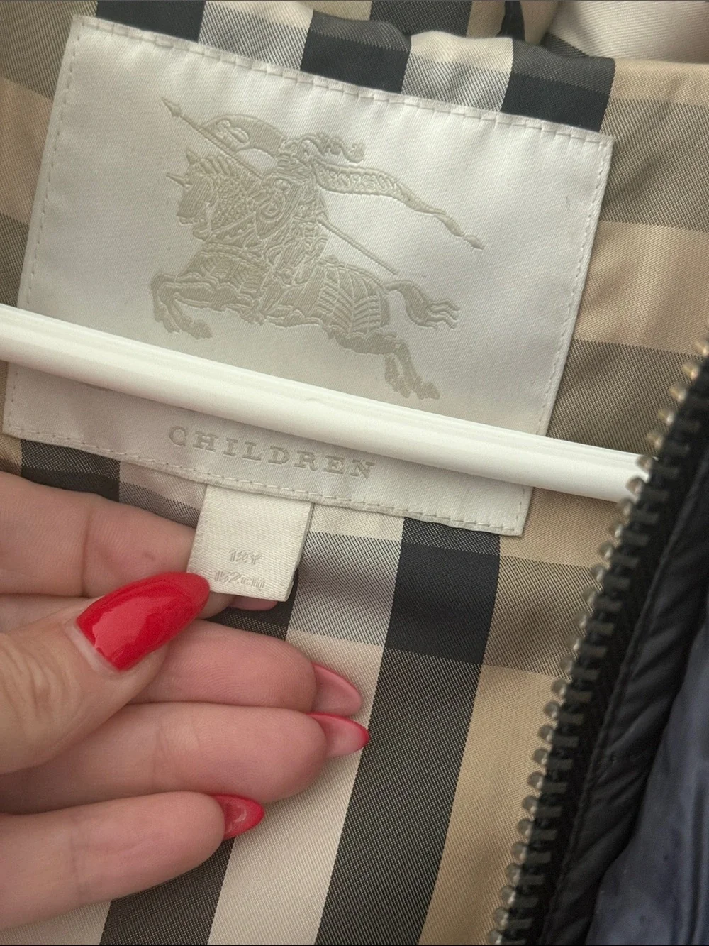 Burberry stylish puffer